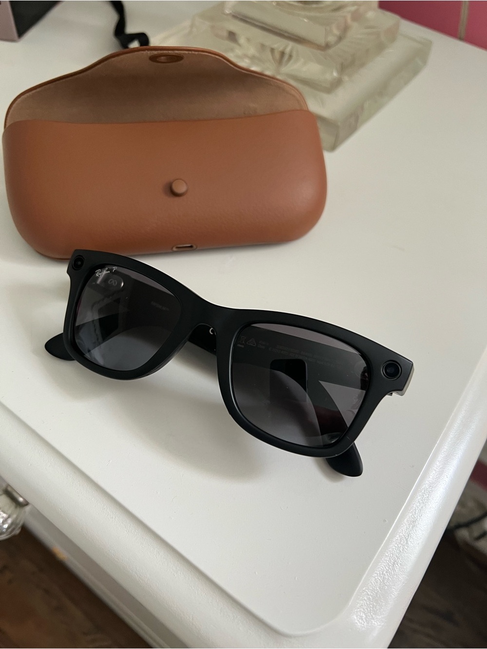 Ray-Ban Men's Black Sunglasses with Brown Case